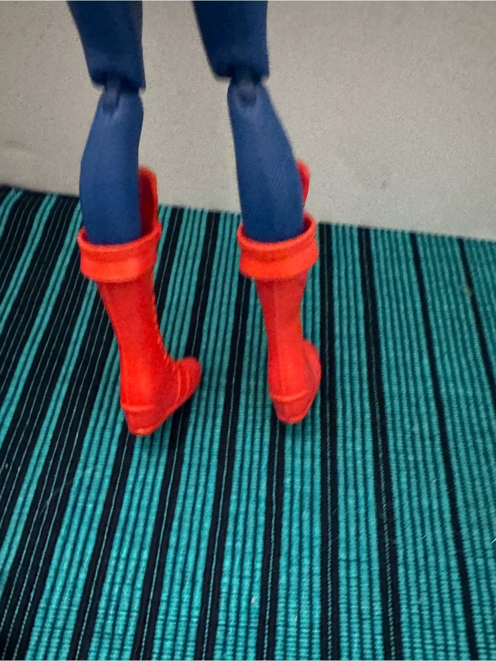 Mattel DC Super Hero Girls Mission Gear Supergirl Doll DC Comics